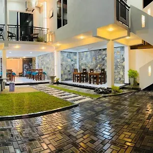 https://fun-whales-guest-house-and-hostel.negombohotels.net